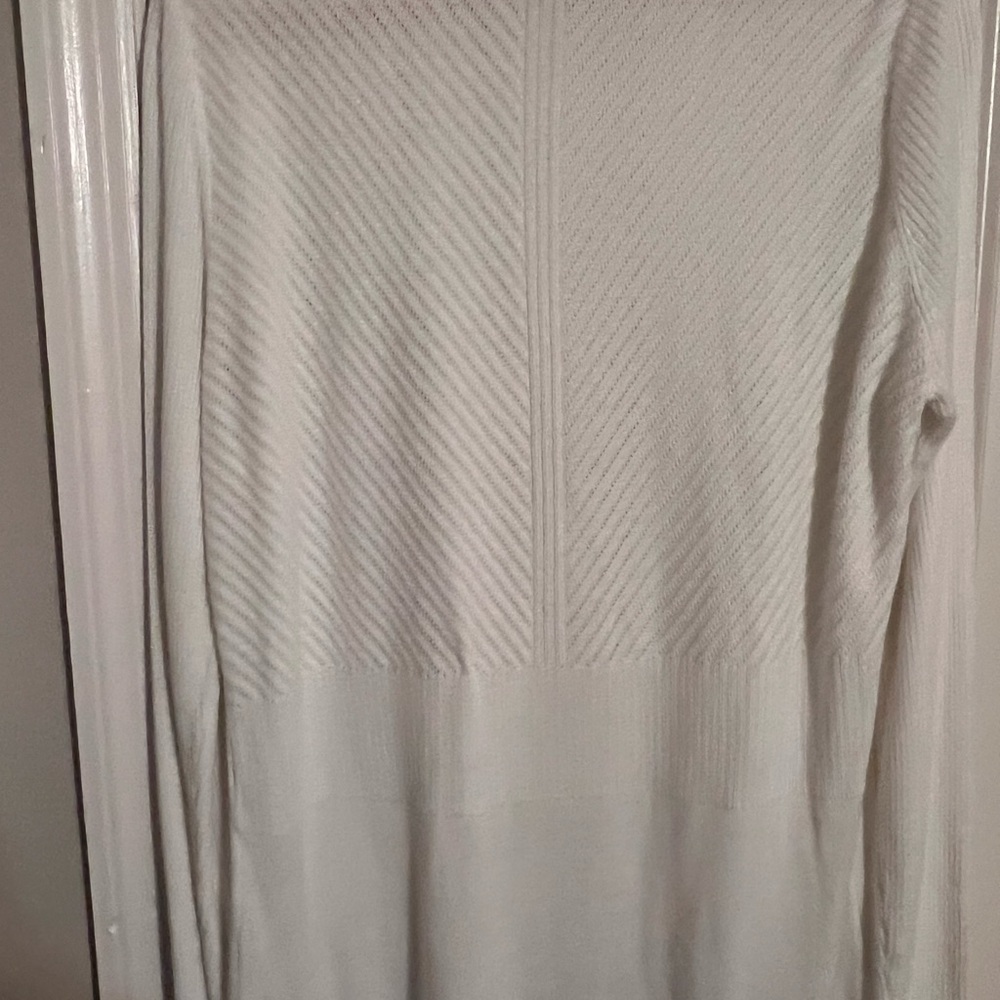 Liz Claiborne White cardigan